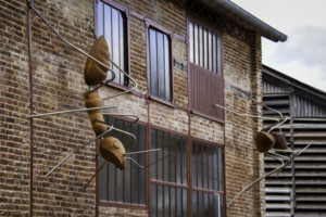 Installation festival ArtsInSitu 2019 // domaine des Lormandieres // fourmi 2m*2m30 // coproduction 3Cha // credit Photo Mag'Net Installation « IN'macro'VERSION »Installation festival ArtsInSitu 2019 // domaine des Lormandieres // fourmi 2m*2m30 // coproduction 3Cha // credit Photo Mag'Net