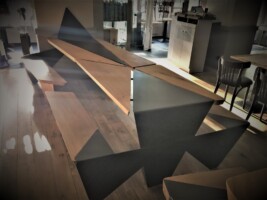 Place de Bretagne Rennes // Chêne, acier thermos-laqué // 2019 Table Angello pizzeria mobiler restaurant