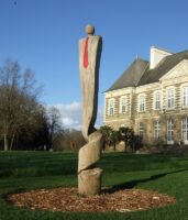 Sculpture monumentale // 2011
3m x 0,60m // cèdre
Collection "Apparence"
Vendue au enchère 2014 sculpture monumentale sur bois // 2011. 3m x 0,60m Collection "Apparence" Vendue au enchère 2014