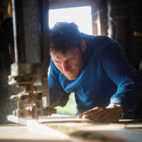 Marc Georgeault dans sont atelier de sculpture au Château des pères // crédit photo Martin Boudier Marc Georgeault dans sont atelier de sculpture au Château des pères // crédit photo Martin Boudier