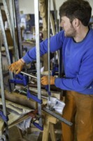 Marc Georgeault dans sont atelier de sculpture au Château des pères // crédit photo Martin Boudier Marc Georgeault dans sont atelier de sculpture au Château des pères // crédit photo Martin Boudier