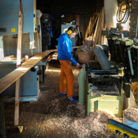 Marc Georgeault dans sont atelier de sculpture au Château des pères // crédit photo Martin Boudier Marc Georgeault dans sont atelier de sculpture au Château des pères // crédit photo Martin Boudier